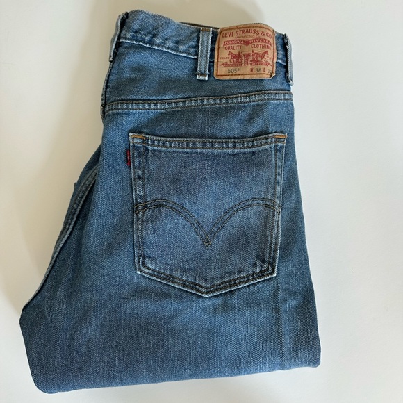 Men , Levi Strauss and Company 505 jeans , W 38 L32 - Picture 1 of 7